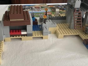 LEGO Minecraft 21121 The Desert Outpost & 21119 The Dungeon 2 Complete Sets