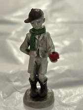 Hudson Pewter Villagers #5639 Larry Holding Apple For Teacher. EUC comes w/box.