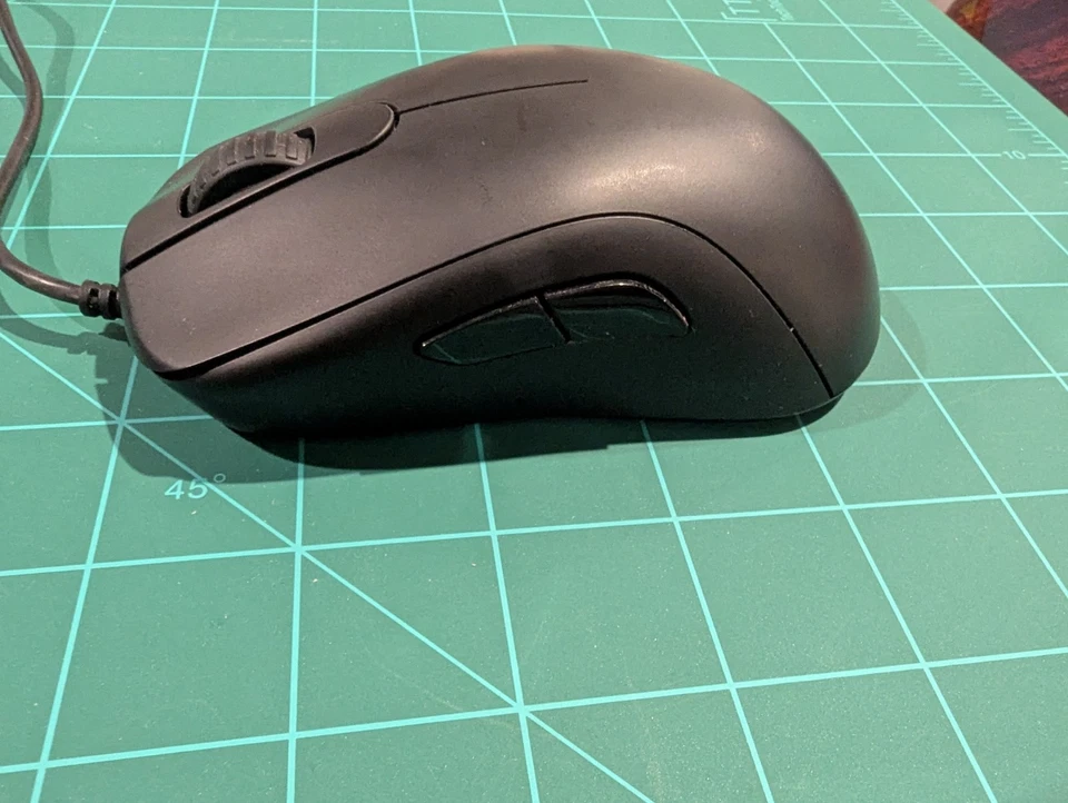 Zowie S2 Gaming Mouse – Used – No Box – Great Condition - Image 4 of 4