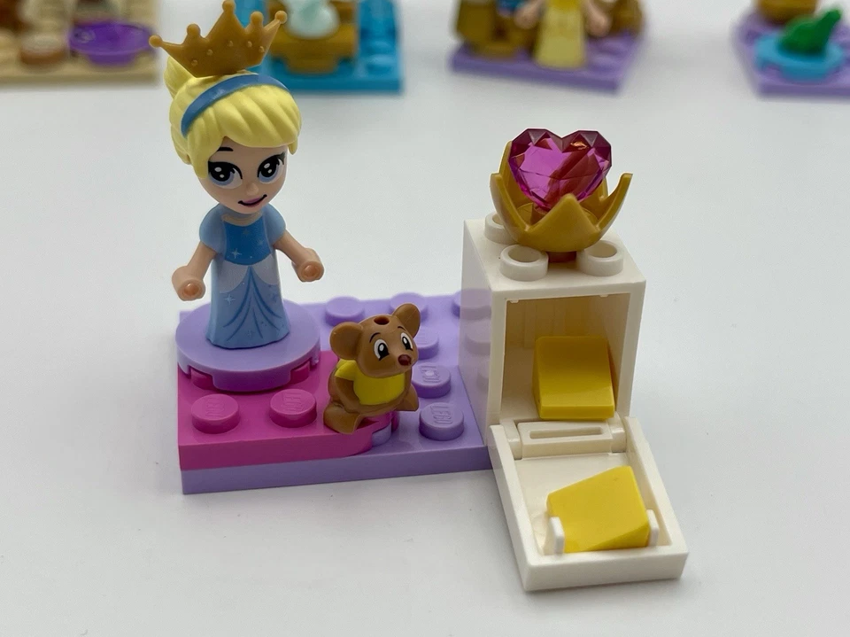 Lego Disney Princess Micro Doll Minifigure Lot -5 Princess Figures & accessories - Image 3 of 4