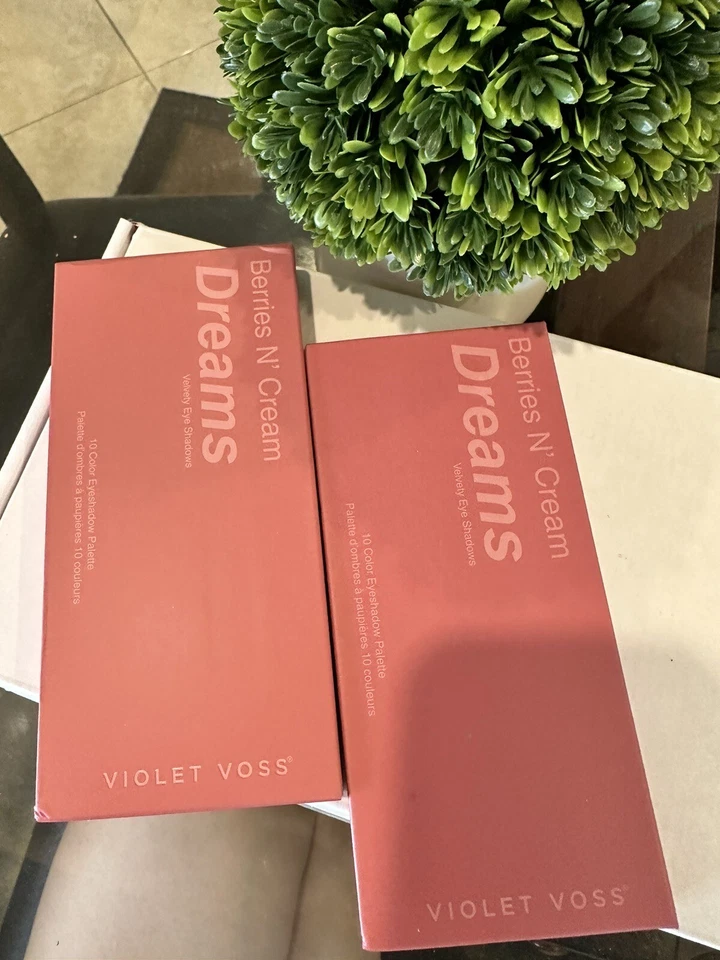 New Violet Voss Berries N' Cream Dreams 10 Color Velvety Eye Shadows Palette . - Image 4 of 4
