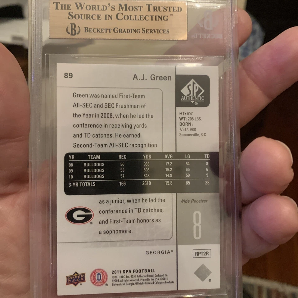SP Authentic A.J. 2011 Tarjeta de novato verde #89 BGS 10 gemas como nueva Foto 3 de 4