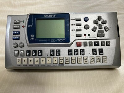 YAMAHA QY100 「ギター名曲100選 スマートメディア スーパーセッション