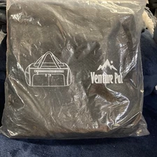 Venture Pal Black duffel bag New In Package