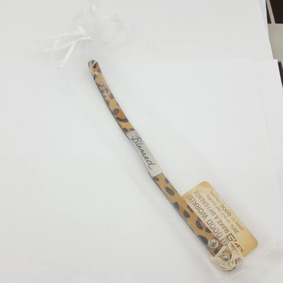 Marca Good Works: Puño de cuero para cabello de una sola hebra "BENDIDO" Foto 4 de 4