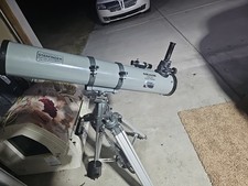 114EQ-DH4 telescope. It is a 114mm (4.5") aperture Newtonian reflector...