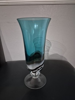 Italienischer Stil große türkis & weiße Kunstglas Wirbelmuster Pedastal Vase