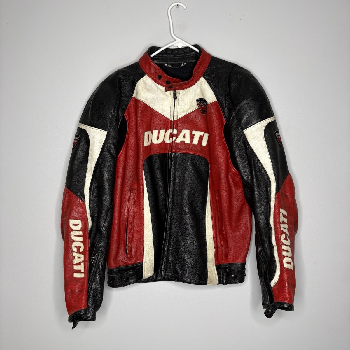 Men's Ducati Corse Armored Leather Motorcycle Jacket Size EU 56