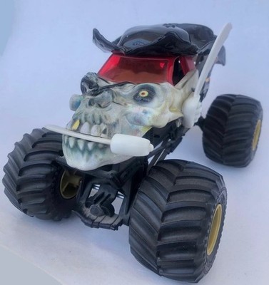 Monster Jam Hot Wheels Skull Head Monster Truck Big Wheel Toy