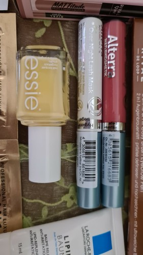 Luxusproben paket Eau de Toilette, Garnier, Sun Oson, Creme, Rival, Nagellack - Bild 5 von 7