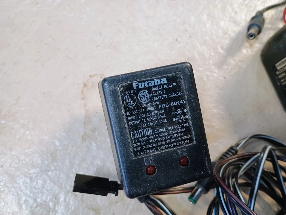 Lote de 3 Cargadores de Batería Ni-Cd JR NEC-221 Futaba FBC-8B(4) Kyosho KRC-200 Foto 4 de 4