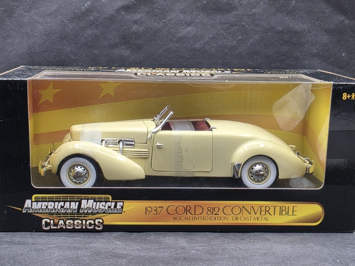 ERTL American Muscle 1937 Cord 812 Convertible 1:18 Scale Diecast