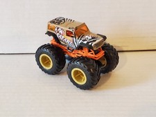 Hot Wheels Monster Truck HW Safari 75 Jam Zebra Stripes 1:64 Combined Shipping 