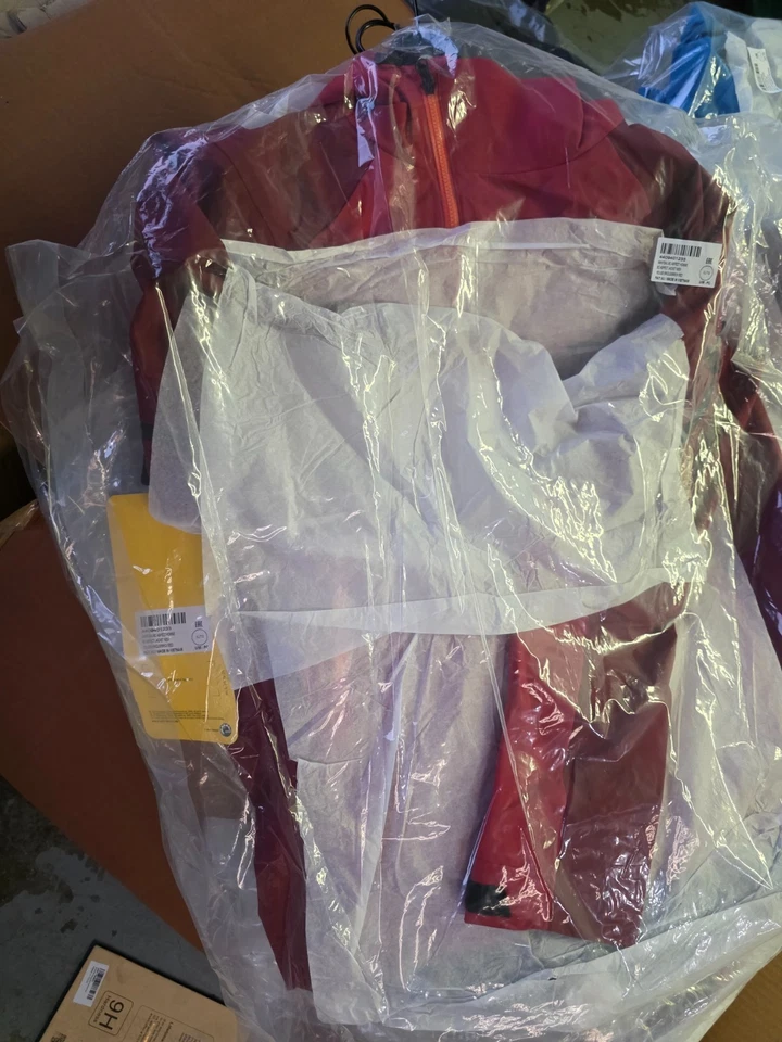 Ski-Doo/BRP Winter Jackets ❄️ – New with tags (various colors and sizes) - Image 4 of 4