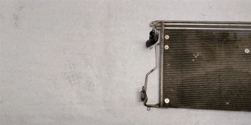 Condensador CA 2205001054 2003-2006 MERCEDES-BENZ SL500 - Imagem 2 de 4