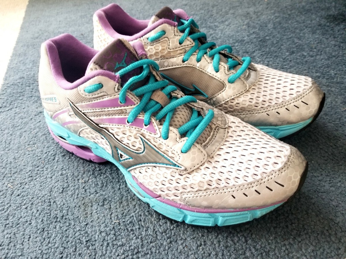 SIZE M WOMENS MIZUNO WAVE INSPIRE RUNNING SHOES $119 MSRP
