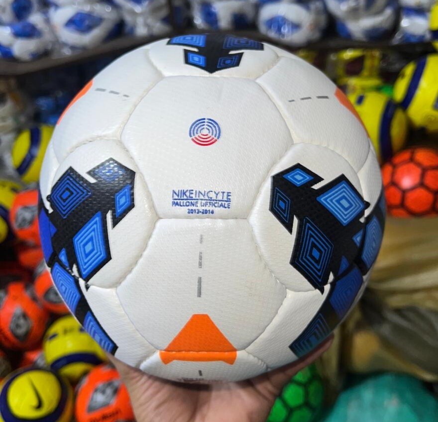 Nike Incyte Italian Serie A Season 201314 Official Match Soccer Ball Size5 eBay
