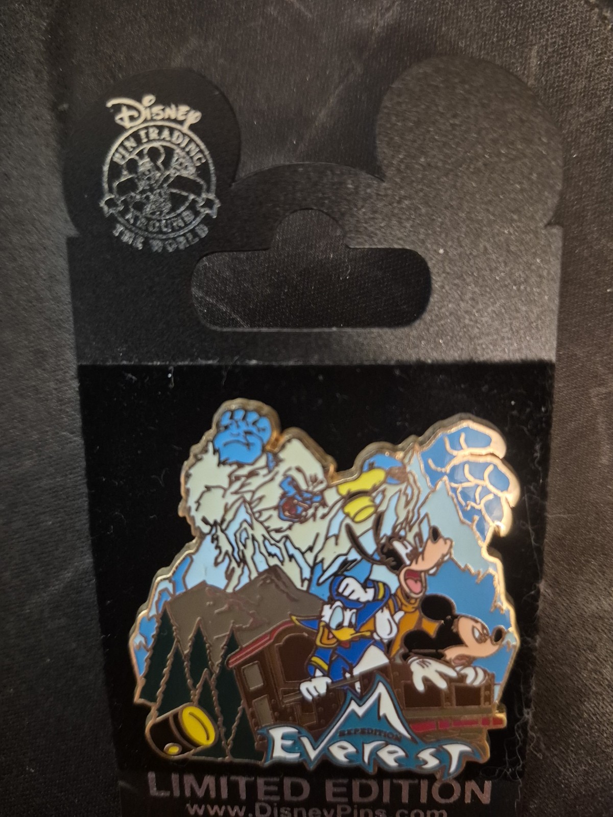OLD LE Disney pin Mickey Donald Goofy Yeti Expedition Everest Spotlight E-Ticket