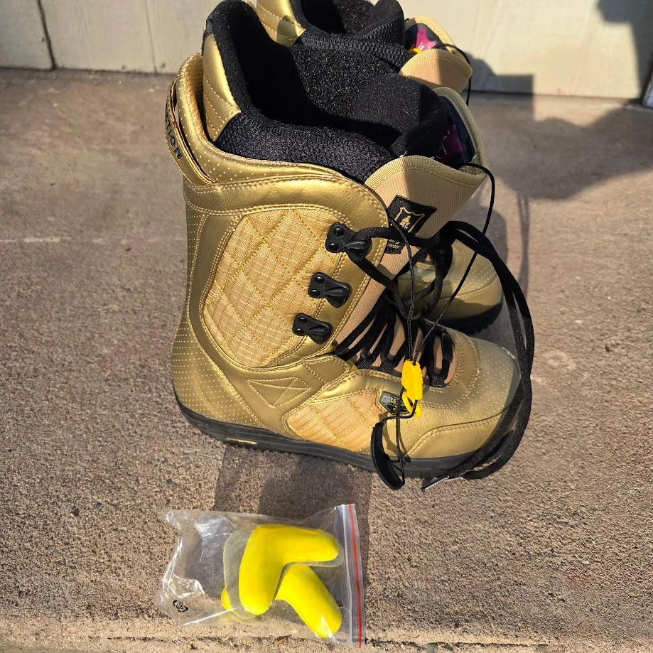 Burton Shaun White Snowboard In Snowboard Boots for sale - eBay