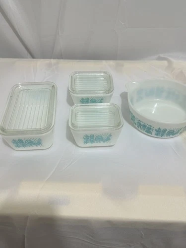Lot of 7 Pyrex Amish Butterprint Refrigerator Dish 472 no lid 501 502 w/ Lids
