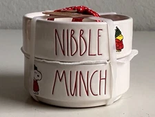 Set Of 2 Rae Dunn Peanuts Snoopy Woodstock Puffy Coat NIBBLE & MUNCH Pet Bowls