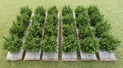 Howard Scenic Supplies - Extra Tall (22mm) Green Bushes (24) for Model Scenery