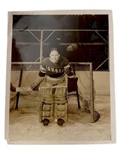 DAVE KERR NHL TEAM ISSUE  HOCKEY GOALIE PHOTO NEW YORK RANGERS 1940S AHL WHA OHA