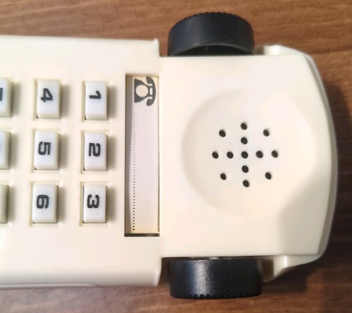 Vintage 1980s Corded Landline Telephone Designed As A Porsche 928 Sports Car - 第 10/12 張圖片