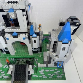 LEGO Castle: King's Castle (10176) Incomplete, missing pieces