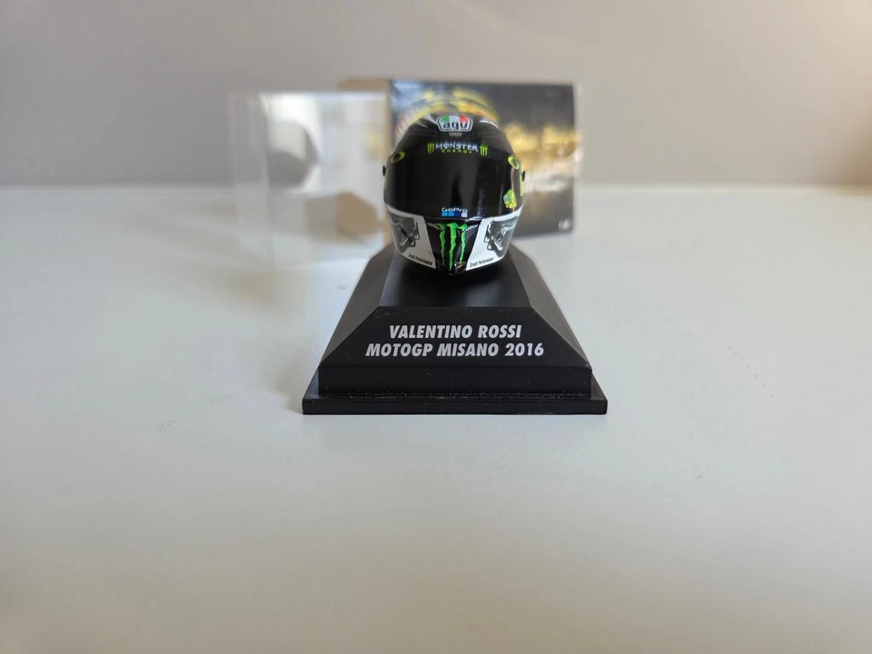 Minichamps 1/8 Helmet - V. Rossi - 2016 Misano (Blues Brothers) - 398160096 - Image 2 of 4