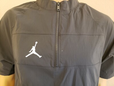 新品　JORDAN BRAND WOVEN JACKET NIKE Nike Air Jordan Woven Short Sleeve 1/4 Zip Grey Jacket Small