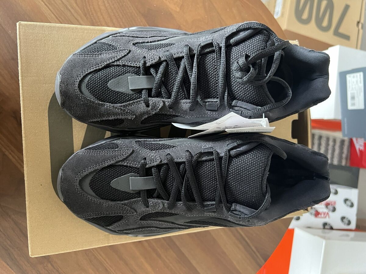 Size 10.5 - Adidas Yeezy Boost 700 V2 Vanta Black FU6684 44 Size 10.5 - Adidas Yeezy Boost 700 V2 Vanta Black FU6684 44