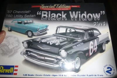Revell 85-4240 1957 CHEVY BLACK WIDOW 150 SEDAN 1/25 Model Car Mountain