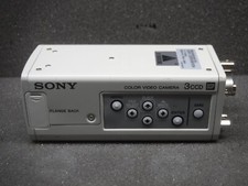 Sony DXC-390 3CCD Color Video Camera 12V - 0.64A
