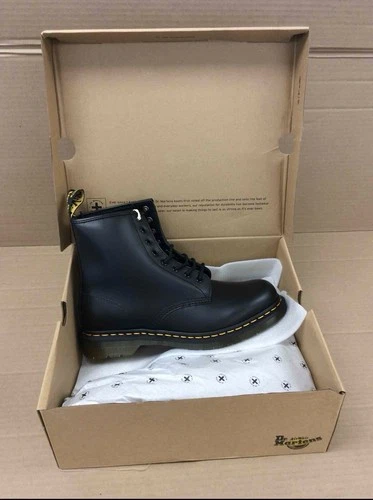 Dr. Martens Men's Black Leather Lace-Up Combat Boots Round Toe Sz 10.5 NIB
