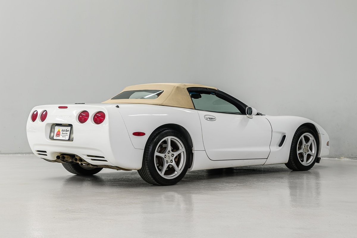 1998 White Chevrolet Corvette   | C5 Corvette Photo 7