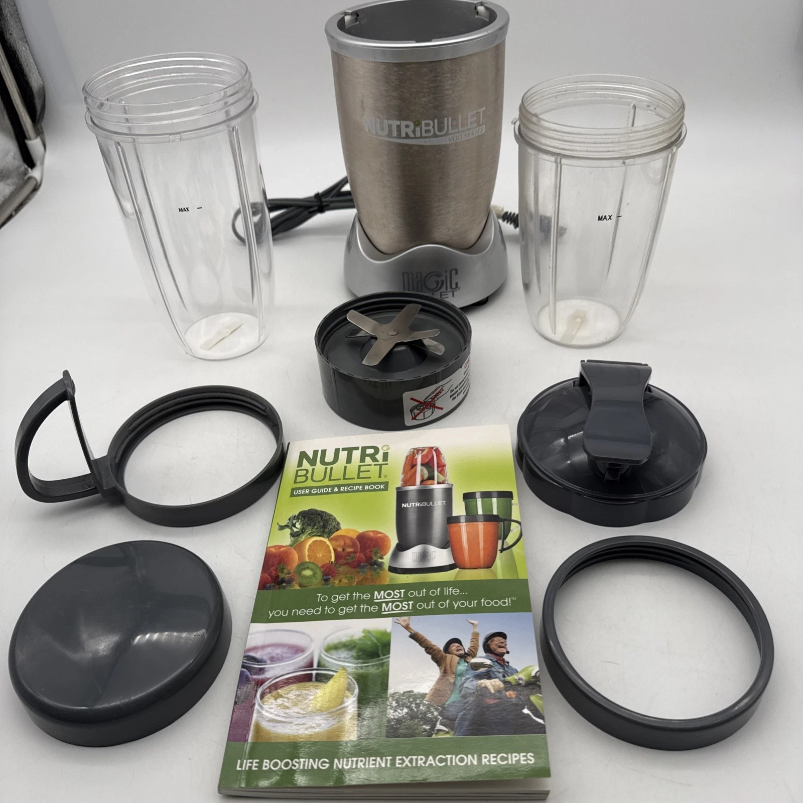 Nutribullet Pro 900 Series Magic Bullet Blender Nb-201 w/Accessories-See Details