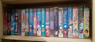 Lot de 18 VHS cassettes vidéos Disney K7 Dessin Animé
