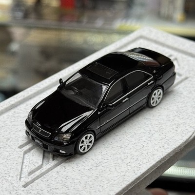 1:64 Crown Athlete S180 12th Gen Diecast Alloy Model Car Collectible Hobby Gift