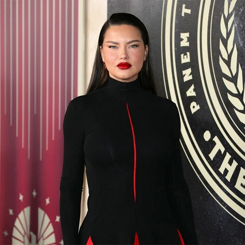 NUOVO CON ETICHETTE Ferragamo Svasato Nero e Rosso Mini Abito Donna 36 valentino