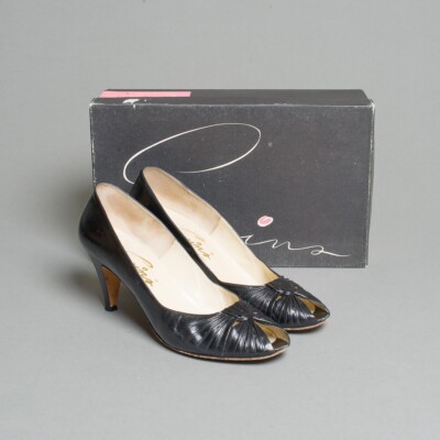 Women's Reed Evins Classic Black Leather Peep Toe Pumps Size 7.5 Extra Narrow