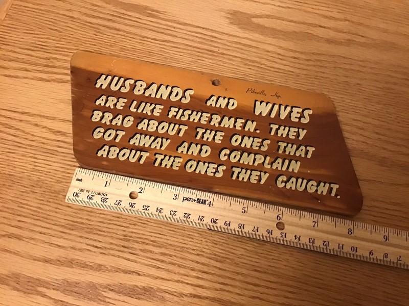 Vintage Pikeville Ky. Souvenir Wooden Plaque Fishermen