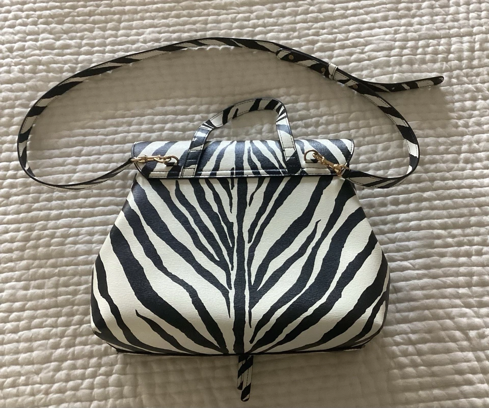 Bolsa feminina de couro Mansur Gavriel com estampa de zebra, alça tiracolo destacada, em excelente estado usado - Imagem 2 de 4
