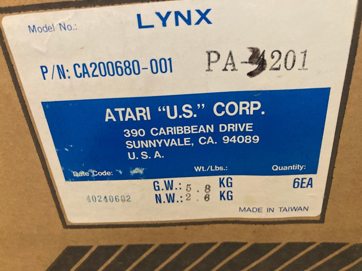 Atari Lynx II Handheld Game System W/MANUAL in Original SN# White