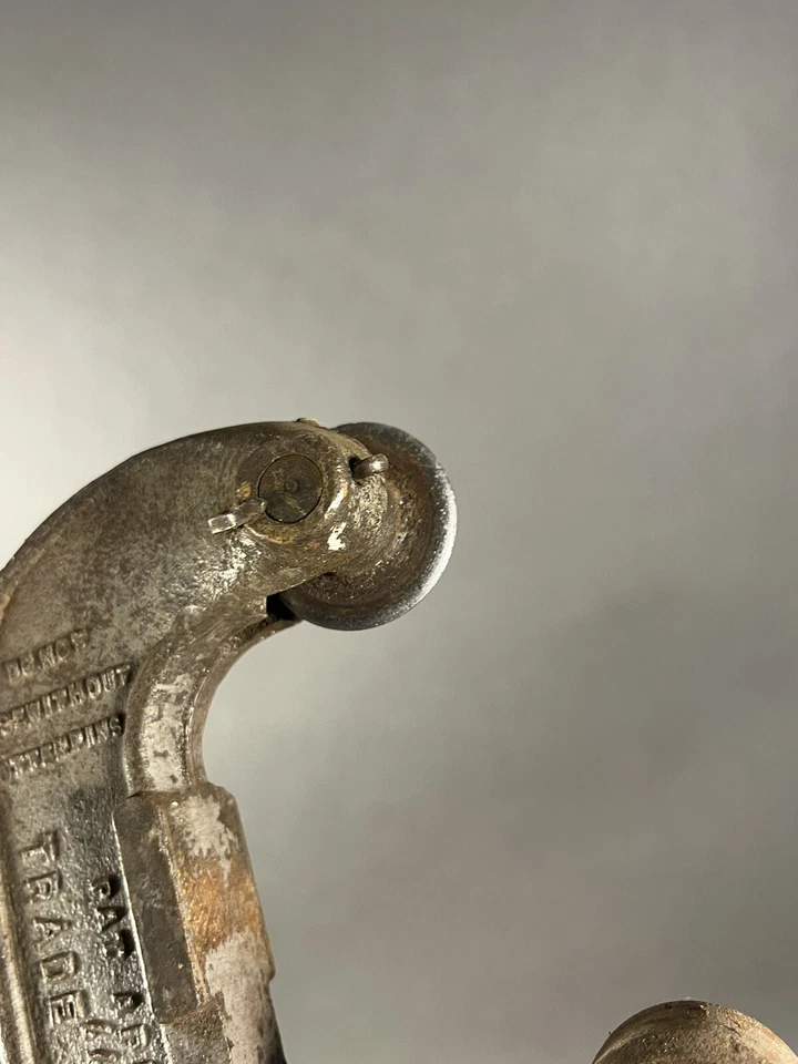 Vintage Trimo Mfg. No. 2 Pipe Cutter Size 1/4"- 2" Shop Tools Trimont Roxbury MA - Image 4 of 4