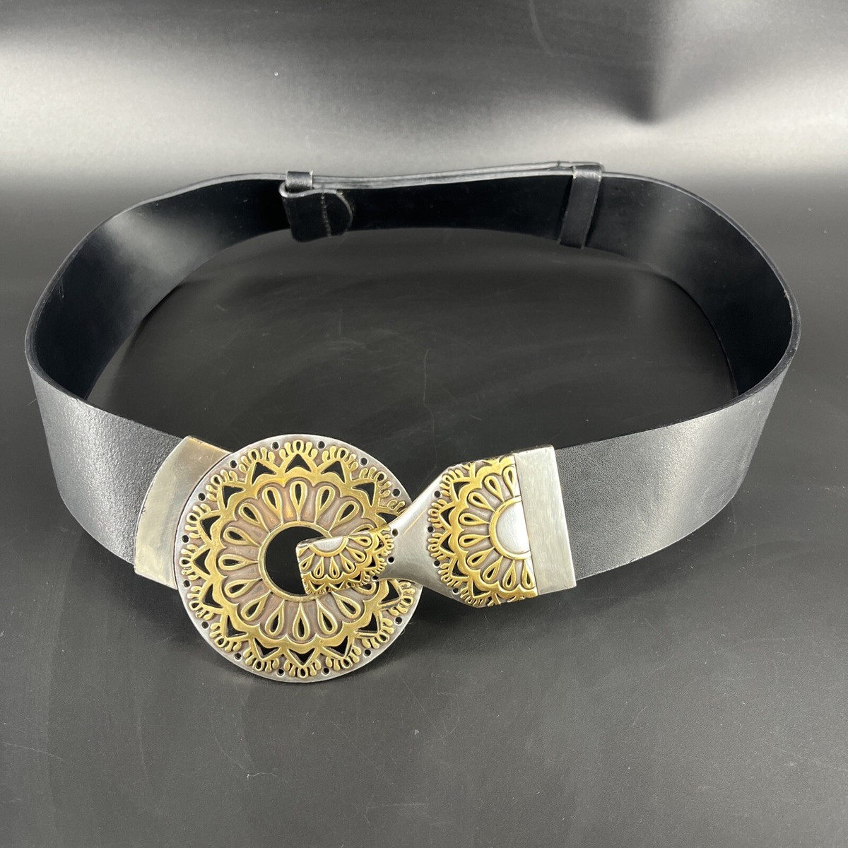 CHICOS Black Leather Mandala Silver Gold Hook Buckle  display picture 1