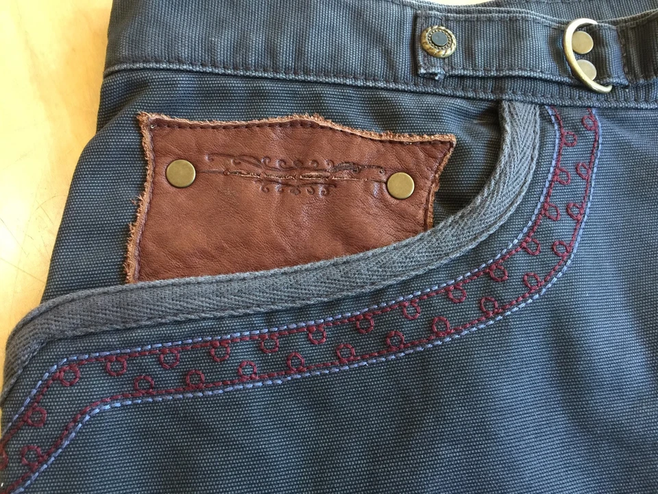 Falda Jean Artística Denim Algodón Adornado Reciclado Reciclado Única REPLAY M 8 10 Foto 3 de 4