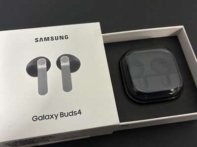 Original Samsung Galaxy Buds4 SM-R540N Earbuds Charging Case
