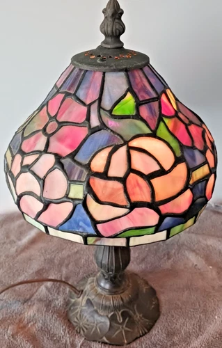 Vtg Tiffany Style Stained Glass Floral Accent Lamp 14" Jeweled Red Rose Peony!