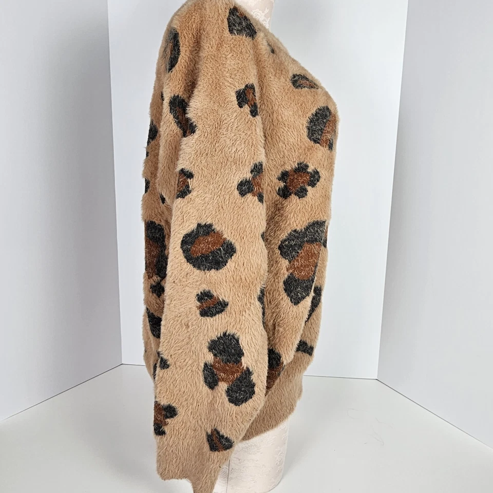Simply Southern Women’s Fuzzy Brown Leopard Print Pullover Sweater Medium - Image 4 of 4